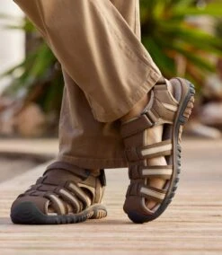 Men's Brown Summer Sandals -Featured Men'S Clothing Stores 0abbe31b1a664b1b1699331b4f9ef45a