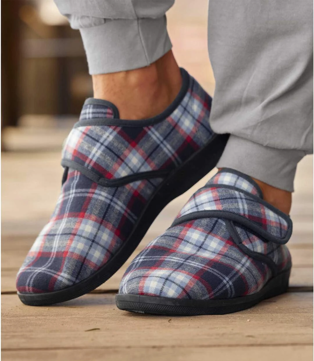 Men's Checked Sherpa-Lined Slippers - Navy Red 4 Men's Checked Sherpa-Lined Slippers - Navy Red - Image 2