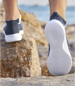 Men's Navy Summer Sneakers -Featured Men'S Clothing Stores 1b28028b0e4632b2a730e59ccf8ed0a3