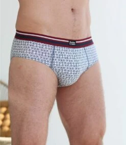 Pack Of 5 Men's Casual Briefs - 2 Navy 1 Burgundy 2 Patterned -Featured Men'S Clothing Stores 4dc86c7a7fd1361fdf27127485c063b7