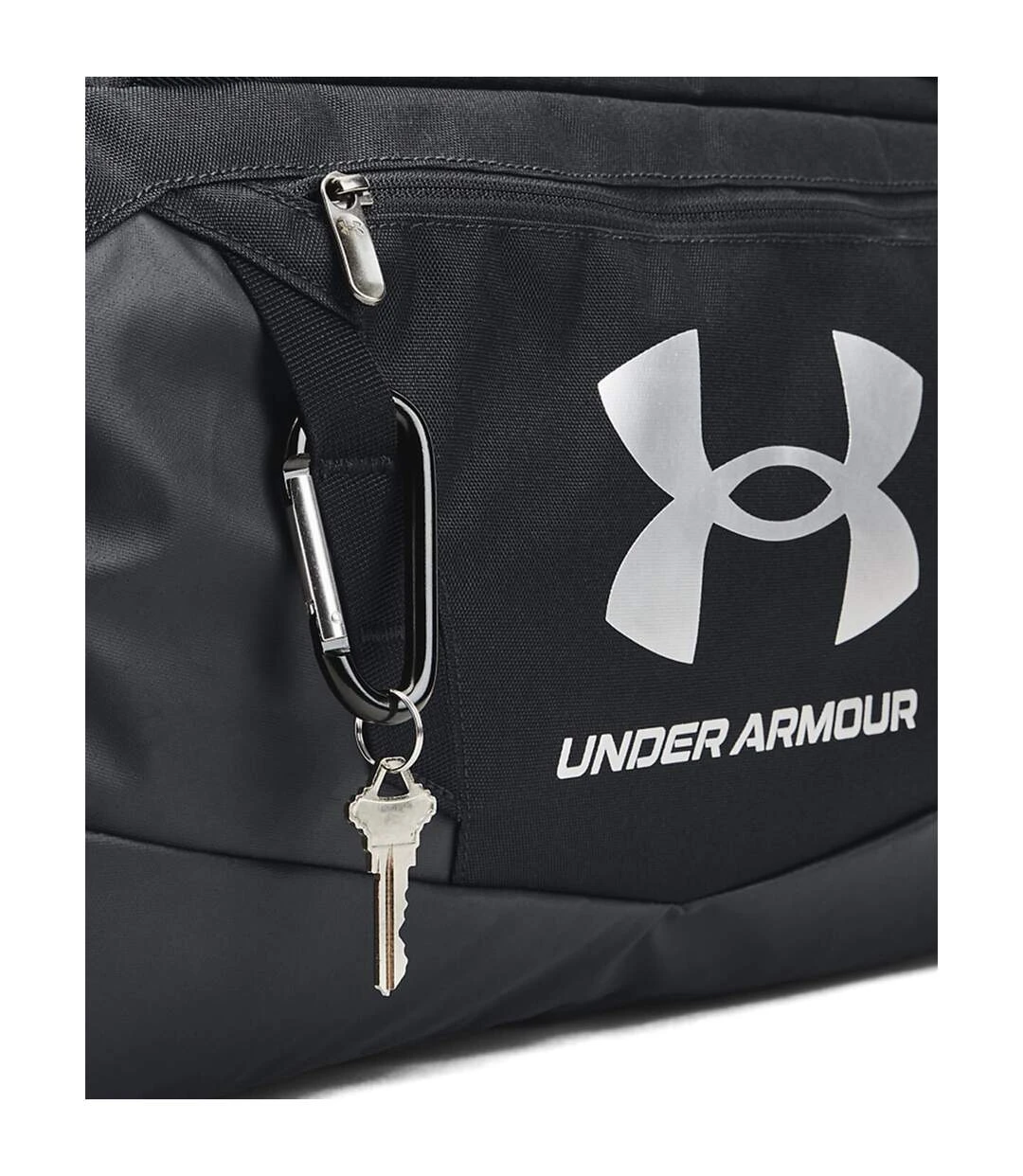 Under Armour Undeniable 5.0 Duffle Bag (Black/Metallic Silver) (14.1in X 29.5in X 14.5in) 5 Under Armour Undeniable 5.0 Duffle Bag (Black/Metallic Silver) (14.1in X 29.5in X 14.5in) - Image 3