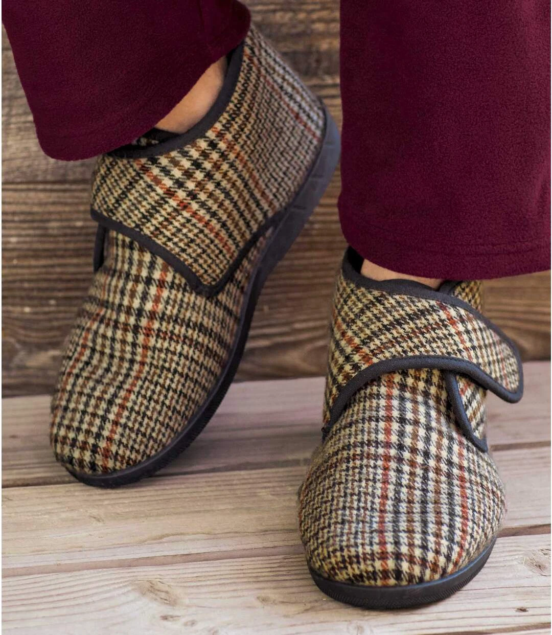 Men's Checked Boot Slippers - Sherpa-lined 4 Men's Checked Boot Slippers - Sherpa-lined - Image 2