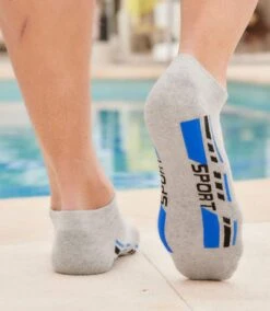 Pack Of 4 Pairs Of Men's Sneaker Socks - Blue White Grey Black -Featured Men'S Clothing Stores edc704638b8723f154bd106037c8c94c